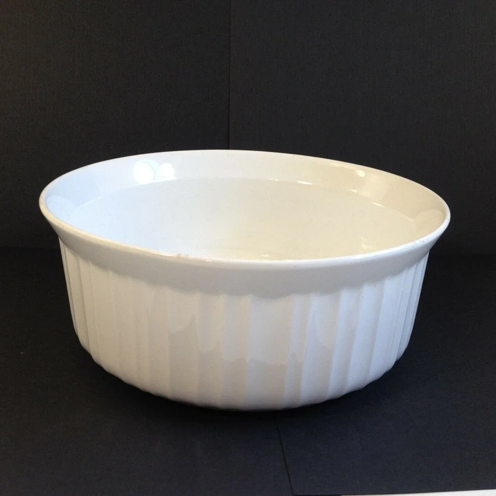 Corning 1.5 Qt French White Baking Casserole Dish 1.4 L w/ Pyrex G-5-C Lid
